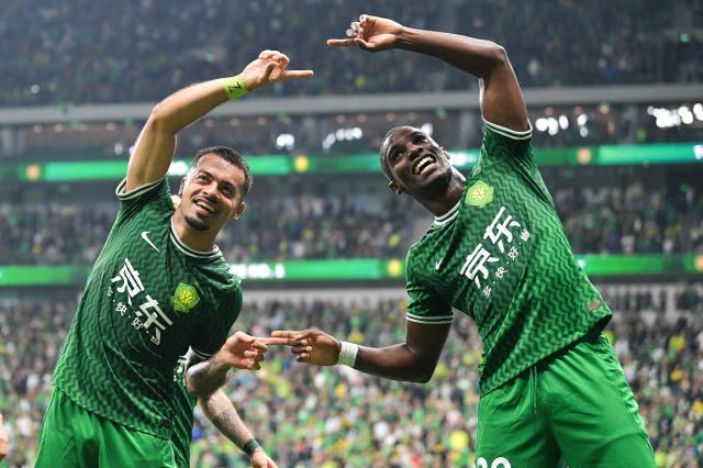 APP下载-依靠一波四连胜稳定前进 国安已吹响争冠的号角？