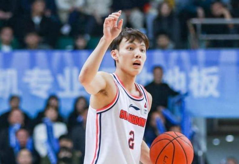 幸运10-广东主场迎战上海，两大豪门对决，徐杰主场再说晚安